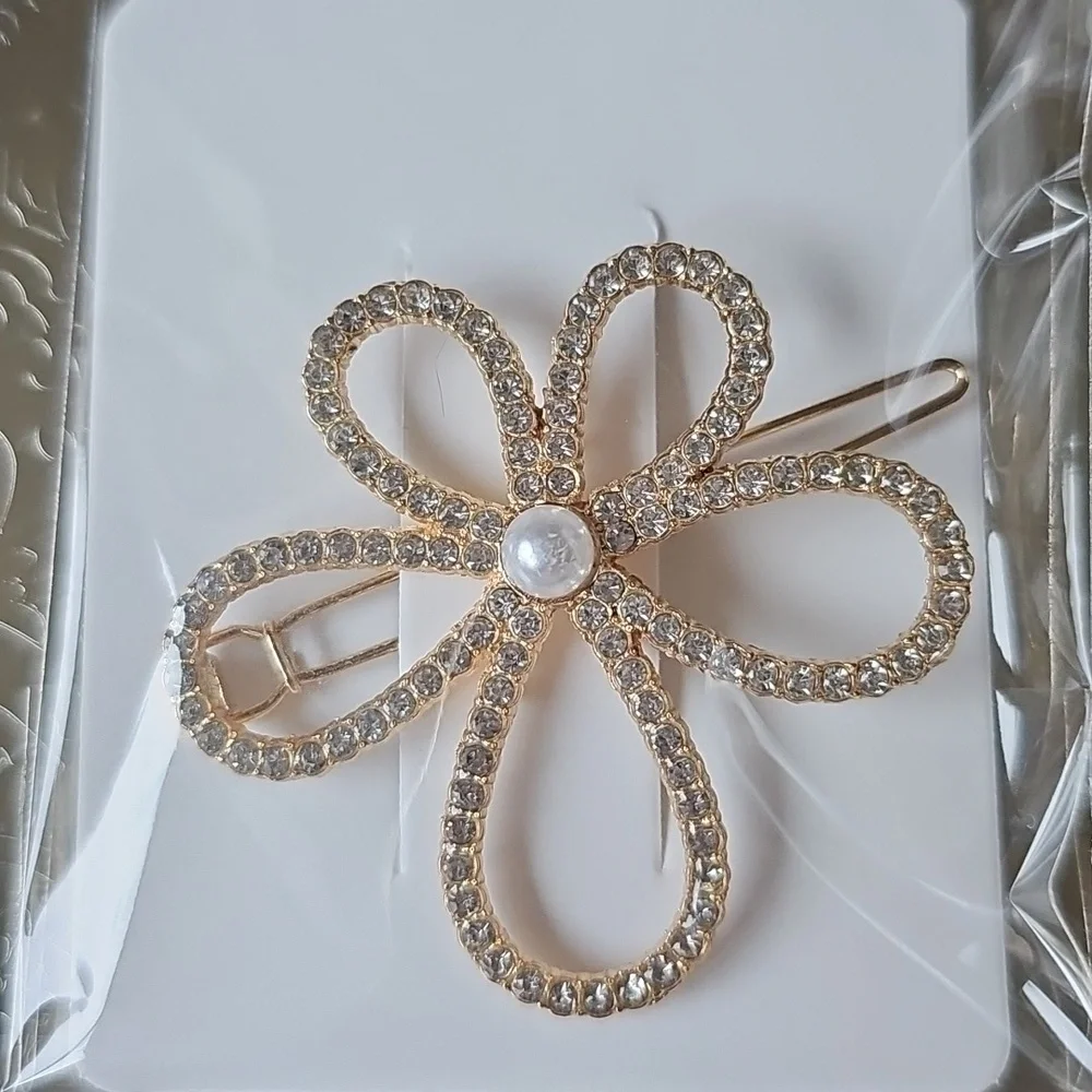 New Gold Tone Pearl And Rhinestone Floral Flower Hair Clip